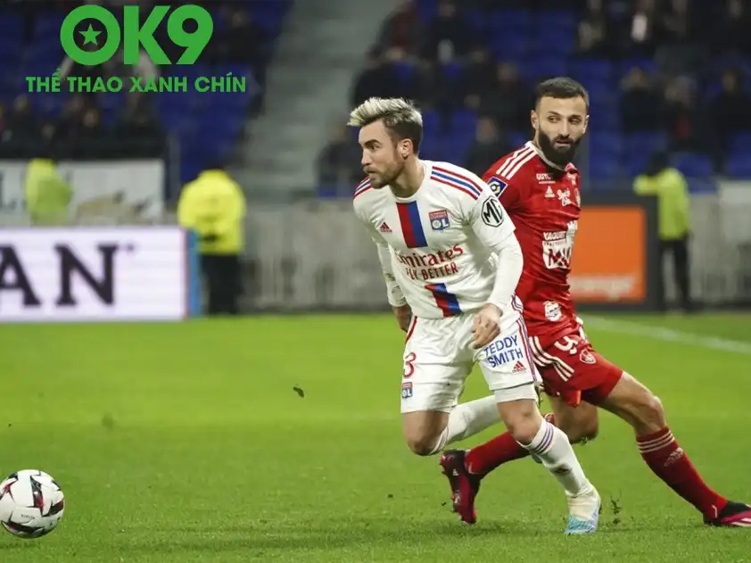Lyon đang thể hiện sức mạnh hủy diệt với chuỗi 6 trận thắng liên tiếp (Ảnh: Ligue 1) Lyon đang thể hiện sức mạnh hủy diệt với chuỗi 6 trận thắng liên tiếp (Ảnh: Ligue 1)